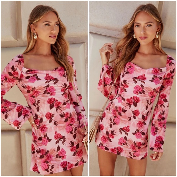 VICI Samar Satin Embossed Roses Cowl Neck Mini S NWOT - Picture 3 of 13